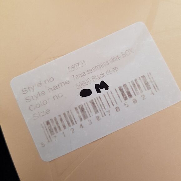 Kaffe Black Medium Tanja Seamless Mini Skirt NWT - Picture 9 of 10